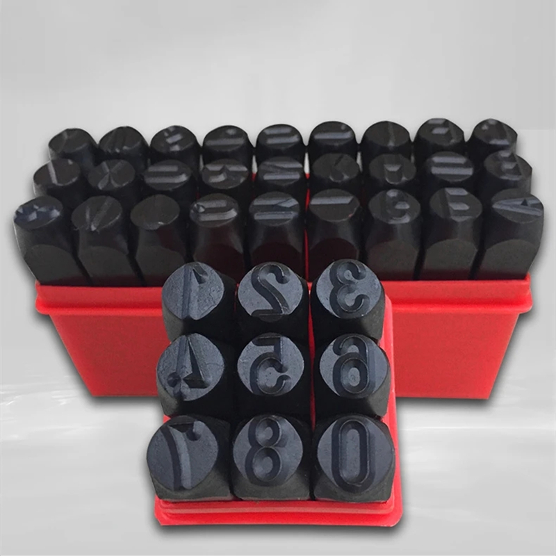 2/2.5/3/4/5/6mm Number Stamp A - Bar Cart Gold recension och pris
